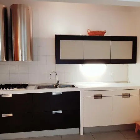 Sunset Fully Ac Apartment *